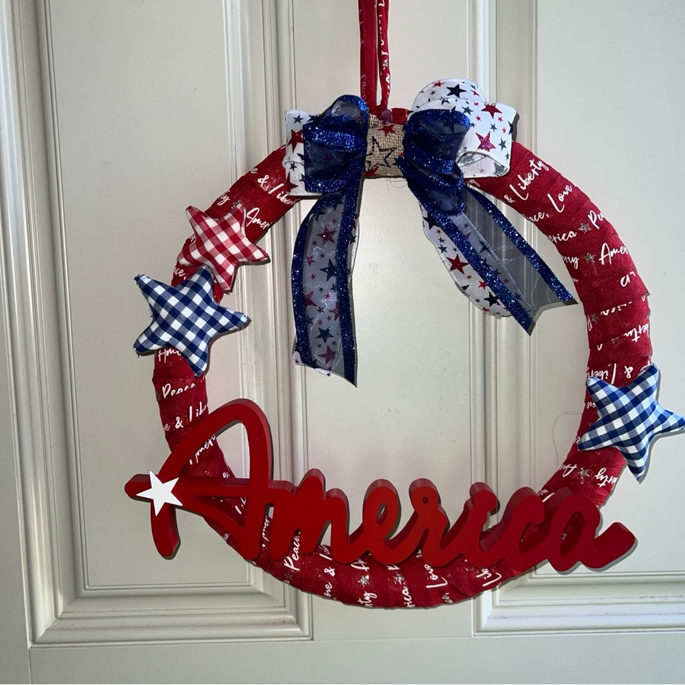 Patriotic America, July 4 Memorial Day, Wreath 14 Inch Front Door Indoor Decor